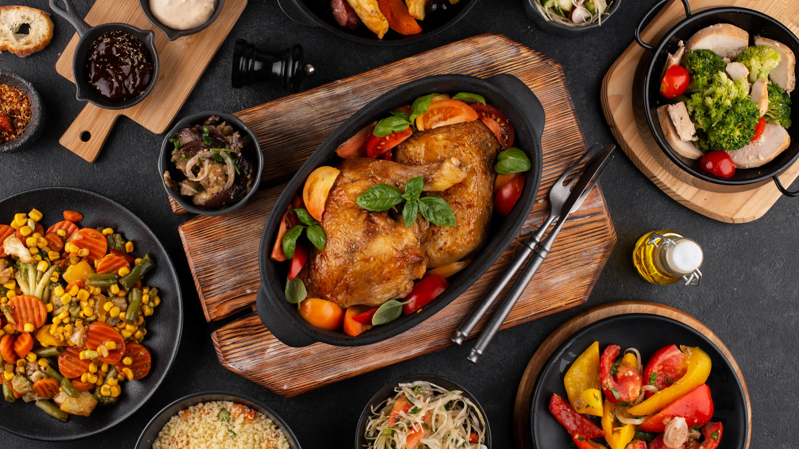 Красивая еда. Холодный цех салаты. Комплексный обед в столовой. Прием 4 блюда. Холодные блюда и закуски.